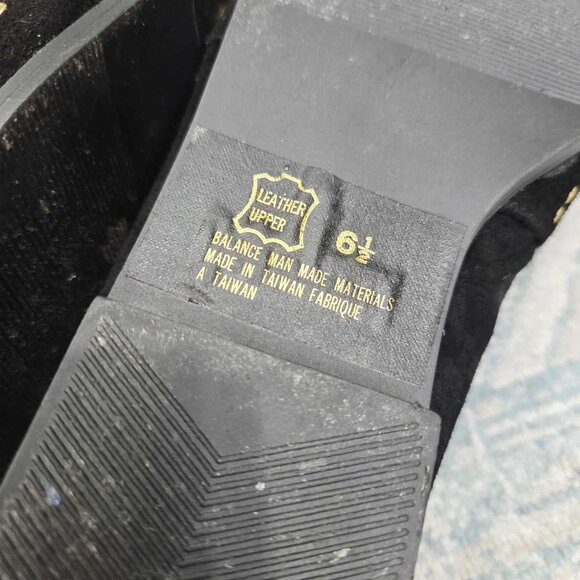 Vintage 80s Trend Setter Black Suede Flats – Gold Eyelet Strap – Star Heel – 6.5 - Picture 13 of 13